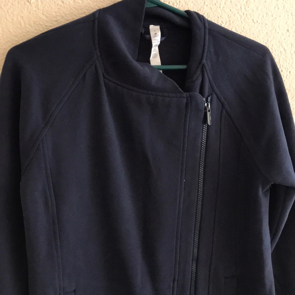 Lululemon Jacket - Picture 3 of 5